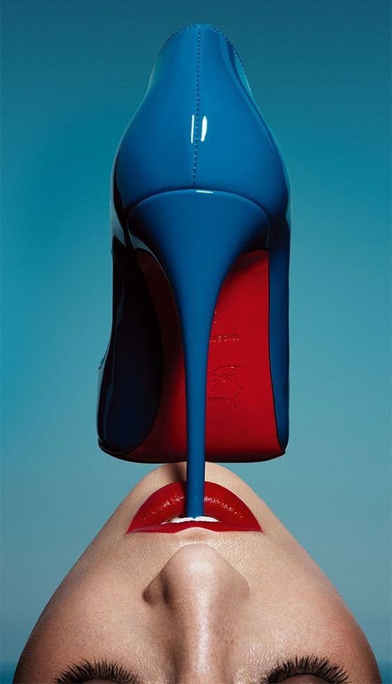 Красная подошва - как венец эстетики фетишизма обуви
